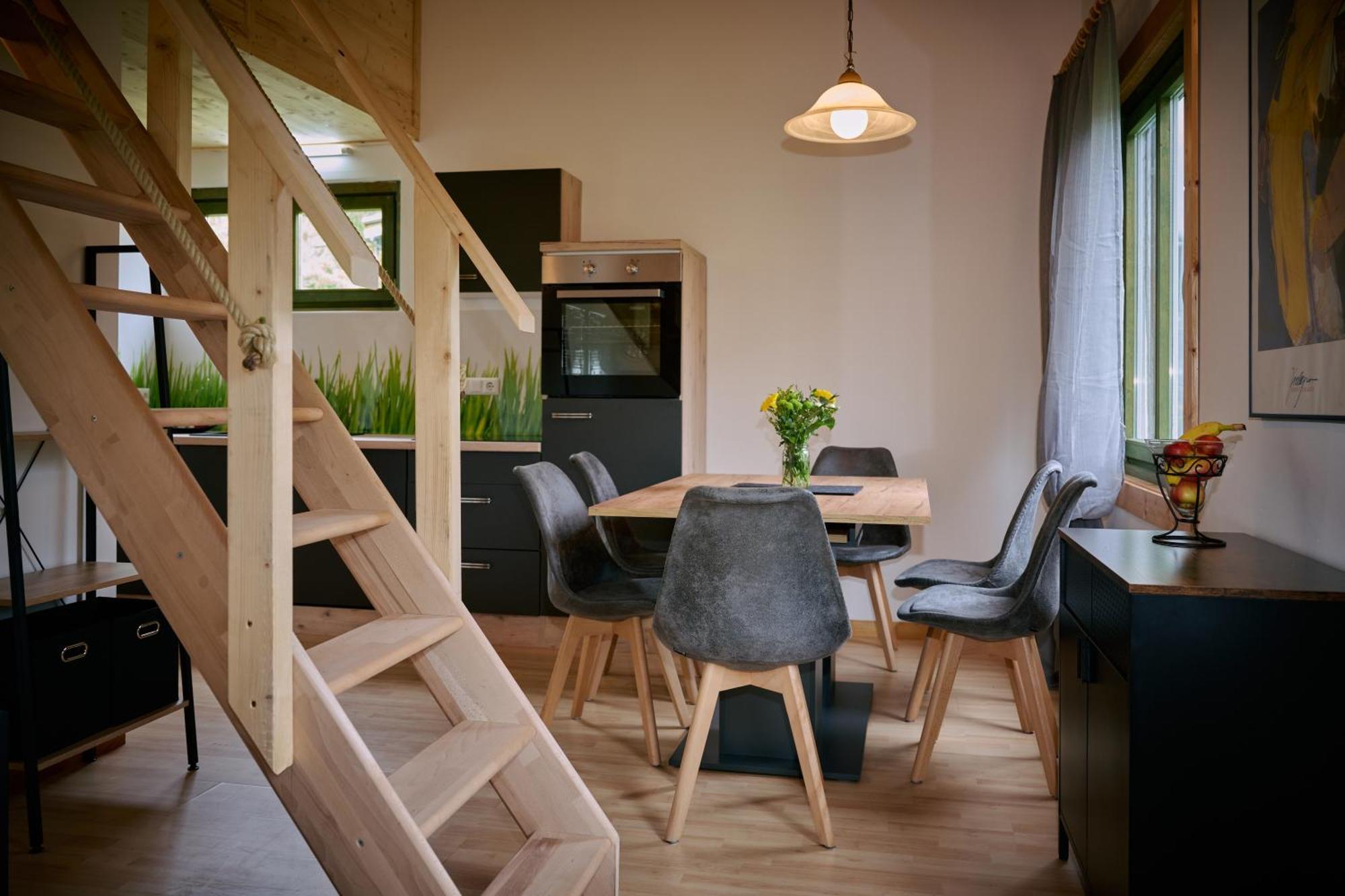 Kantor Village Am Millstaetter See - Boutique-Chalets Und Lodges มิลชตัทท์ ภายนอก รูปภาพ